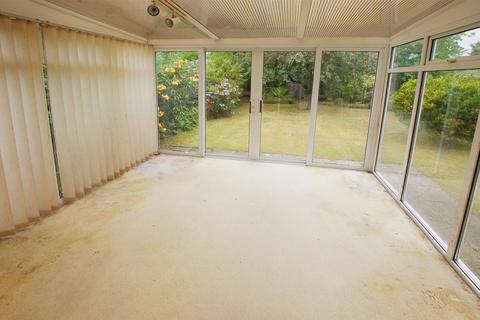 70 Ridgeway Crescent, Tonbridge, TN10 4NR