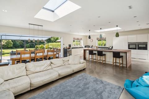 5 bedroom detached house for sale, Woodside Hill, Chalfont St Peter, Buckinghamshire