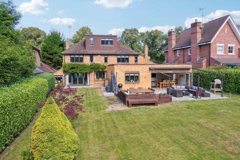 5 bedroom detached house for sale, Woodside Hill, Chalfont St Peter, Buckinghamshire