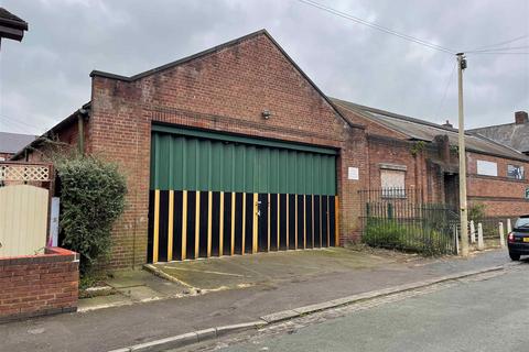 Industrial unit to rent, Unit at Myrtle Street, Crewe, CW2 7HY