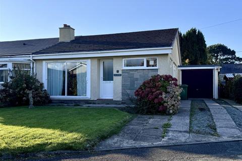 2 bedroom semi-detached bungalow for sale, Maes Y Ffynnon, Llandegfan, Menai Bridge