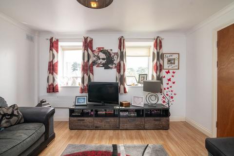 Flat 3, 30 High Street, Studley, B80 7HJ