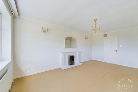 15 Sutton Close, Hinckley, LE10 1TW