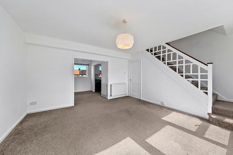 15 Mariner Gardens, Richmond, TW10 7UU
