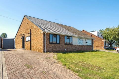 2 bedroom bungalow for sale, Staveley Road, Bedfordshire LU6