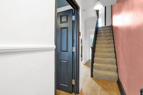 33 Northfield Road, London, W13 9SY