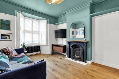 33 Northfield Road, London, W13 9SY