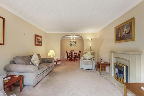 16 Hamilton Road, Strathaven, ML10 6JA