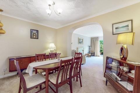 16 Hamilton Road, Strathaven, ML10 6JA