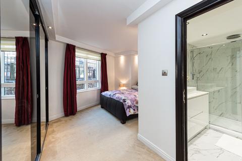 3 bedroom flat to rent, Crawford Street, London W1H