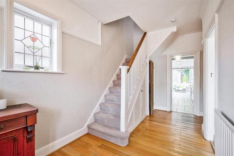 4 bedroom semi-detached house for sale, Gloucester Road, Wanstead