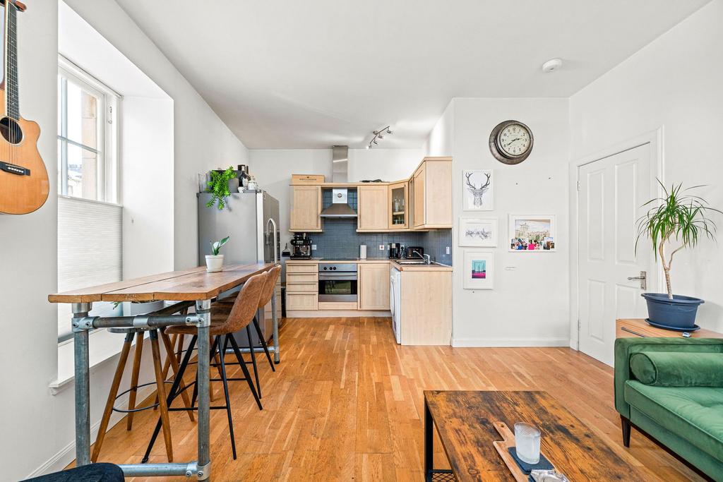 Kitchen/Dining Area