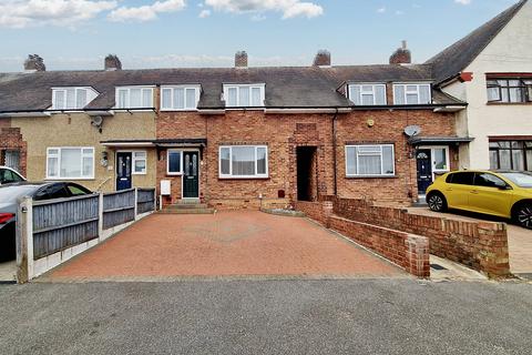 3 bedroom semi-detached house for sale, The Drive, Romford RM5