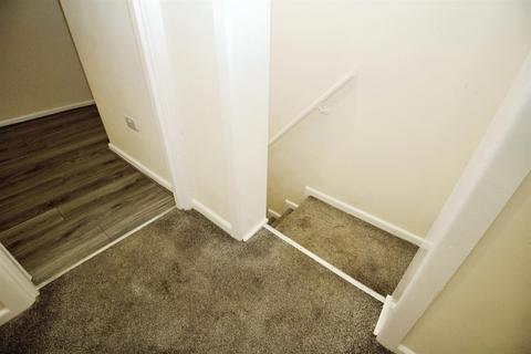 15 Junction Row, Bradford, BD2 4JZ