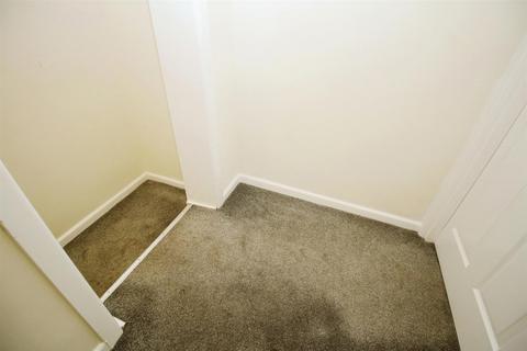 15 Junction Row, Bradford, BD2 4JZ