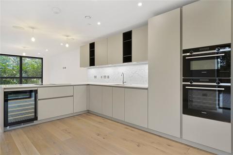 4 bedroom detached house to rent, Orchard Grove, London SW20