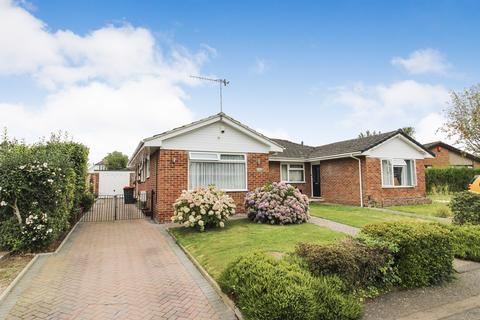 2 bedroom semi-detached bungalow for sale, Bracken Close, Crawley, West Sussex. RH10 8JR