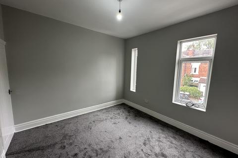 2 bedroom terraced house to rent, Queen Street, Clifton, Rotherham S65