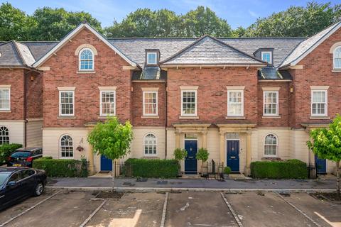 3 bedroom townhouse for sale, Abbeycroft Close, Tyldesley, M29