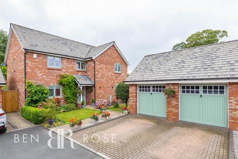 4 bedroom detached house for sale, Hewitt Close, Preston PR4