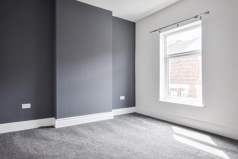 3 bedroom terraced house to rent, Meredith Street, Crewe CW1