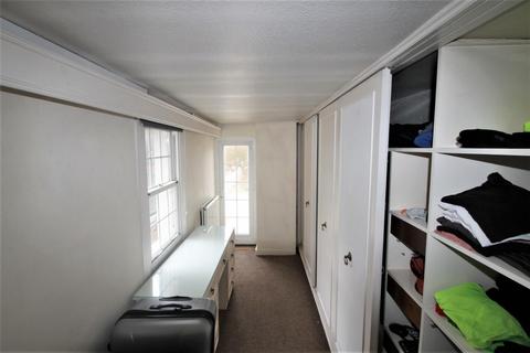 undefined, High Road, Bushey Heath, Bushey, Hertfordshire, WD23