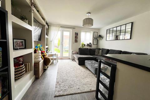 43 Honeypot Way, Walton On The Naze, CO14 8FH
