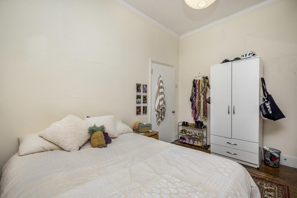 House in London - View 4