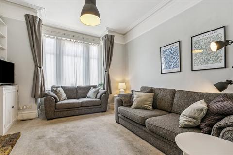 98a Trinity Road, London, SW17 7RL