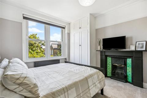 98a Trinity Road, London, SW17 7RL