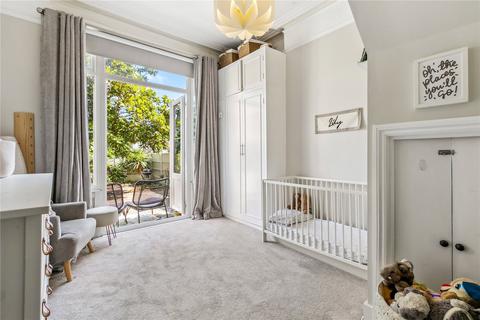98a Trinity Road, London, SW17 7RL