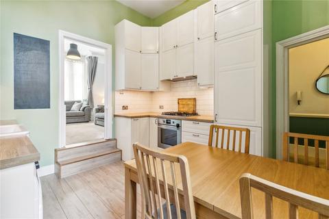 98a Trinity Road, London, SW17 7RL