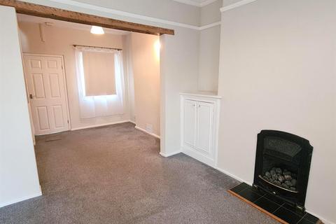 2 bedroom terraced house to rent, Alsop Street, Leek