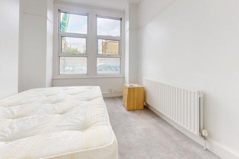 2 bedroom maisonette to rent, Fernthorpe Road, London, SW16