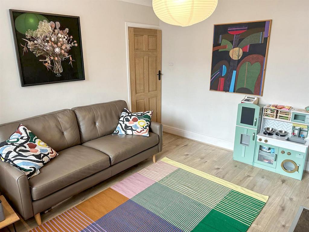 Living Room: