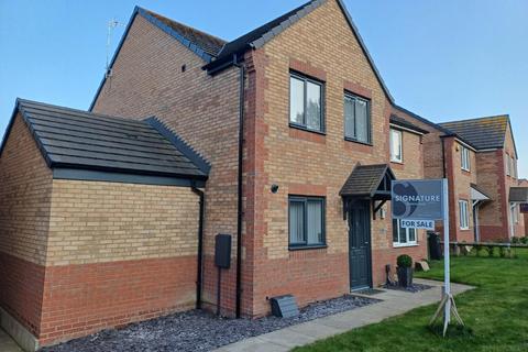 3 bedroom semi-detached house for sale, Albatross Way, Windmill Park, Ashington