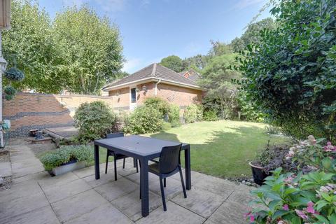 4 bedroom detached house for sale, Aberaman, Emmer Green