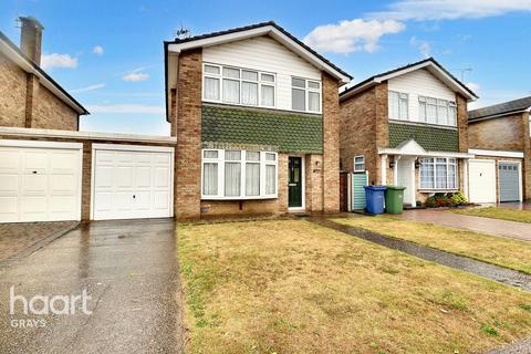 3 bedroom detached house for sale, The Sorrells, Stanford-le-Hope