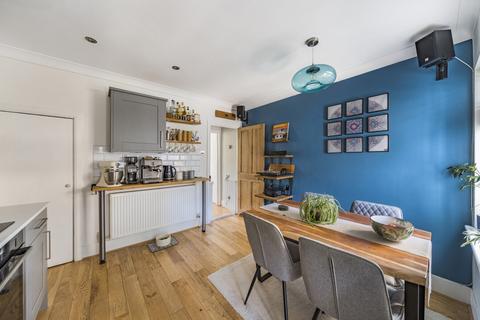 85 Edgell Road, Staines, TW18 2EN