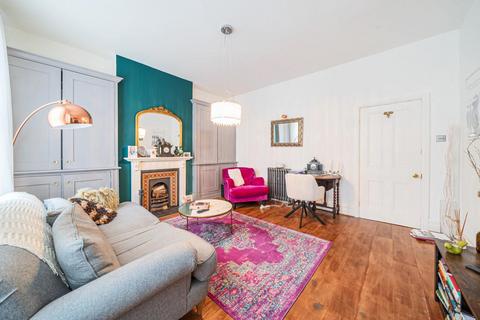 2 bedroom flat for sale, Lower Richmond Road, Putney