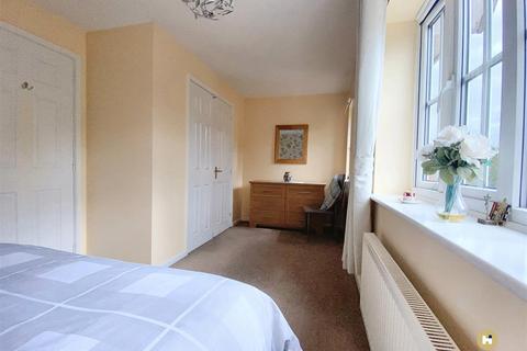 7 Birch Close, Havercroft, Wakefield, WF4 2QE