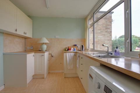 77 Juniper Square, Havant, PO9 1HZ