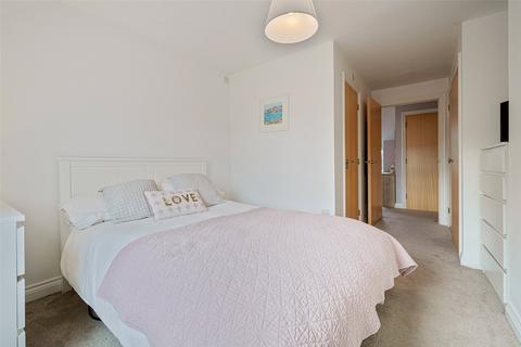 2 bedroom apartment for sale, Talavera Close, Berkshire RG45