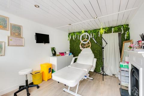 296 Burnt Oak Lane, Sidcup, DA15 8LN