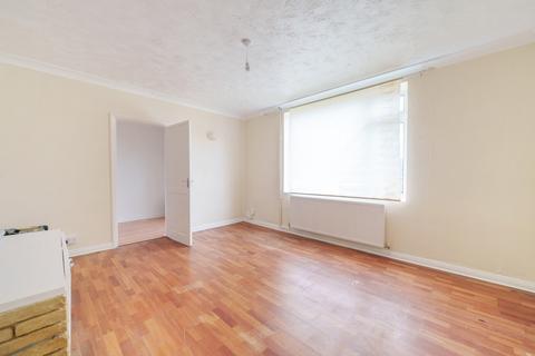 3 bedroom end of terrace house to rent, Ravensbury Road Orpington BR5