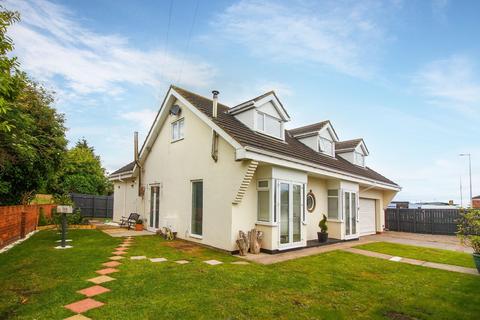4 bedroom detached house for sale, Woodhorn Road Back, Ashington
