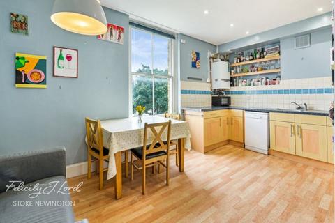 168d Albion Road, London, N16 9JS