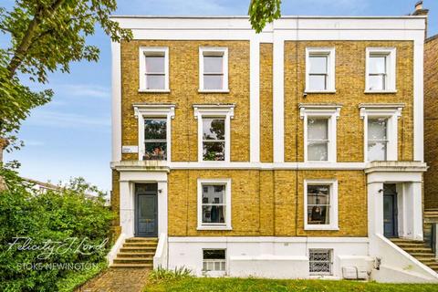 168d Albion Road, London, N16 9JS