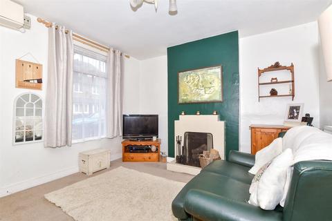 2 bedroom terraced house for sale, London Road, Teynham, Kent