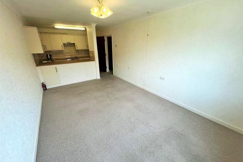 2 bedroom apartment to rent, Berkeley Court, Elmore Road, Lee On The Solent, Hampshire, PO13